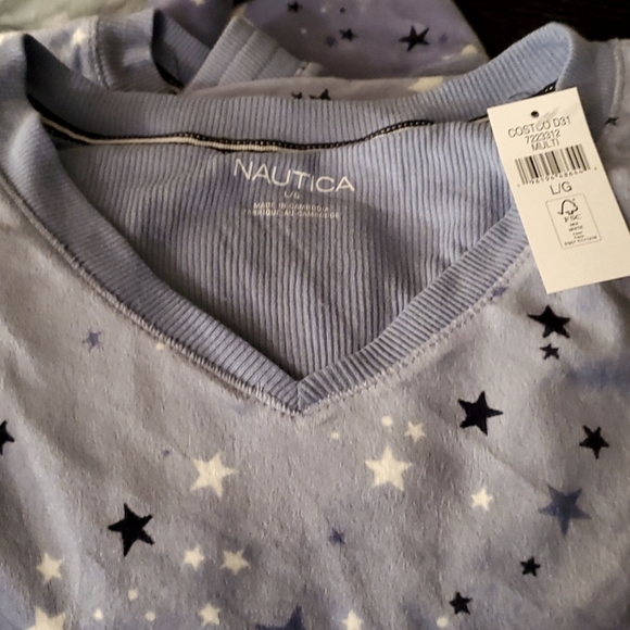 Nautica Silky Fleece Pajama Set - Picture 7 of 8